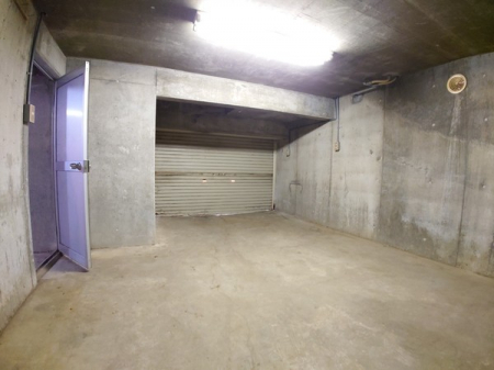 駐車場　地下車庫駐車スペース