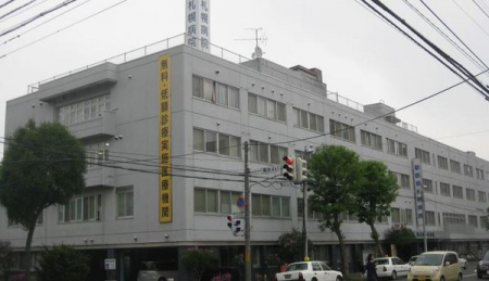 ���ӊ��@-