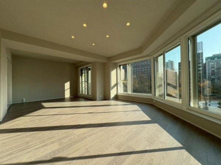 ���r���O�@-