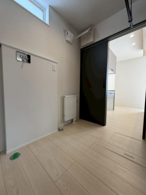 ���ʑ�E���ʏ��@����@�u����Ɛ��ʑ䂪��Ƃ�������Ĕz�u���ꂽ�A�g������̗ǂ����ʒE�ߏ��B