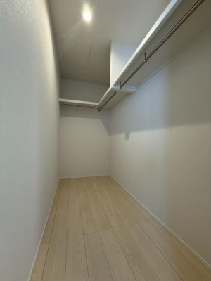 ���[�@�E�H�[�N�C���N���[�[�b�g�B���Ɏ��[�͂�������ԂƂȂ�܂��B