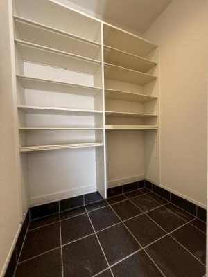 ���ց@�V���[�Y�N���[�N�t��