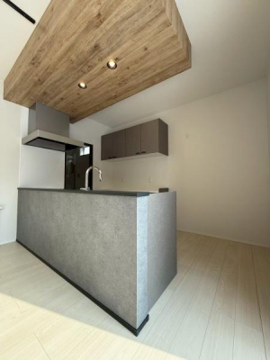 �L�b�`���@�y�Ǝ������ɗD�ꂽ��Ƃ肠��L�b�`���z �ʘH�����L���A���Ƒ��ƈꏏ�ɗ������y���߂�L��������܂��B������̍̌��ɂ�薾�邢���ŋC�����悭��Ƃ��ł��܂��I