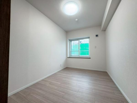 �m���@�m����5.7��