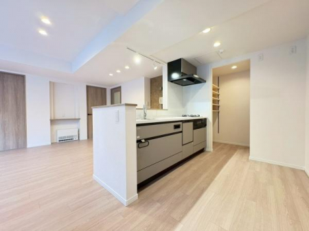 �L�b�`���@�p���g���[�����̃L�b�`��