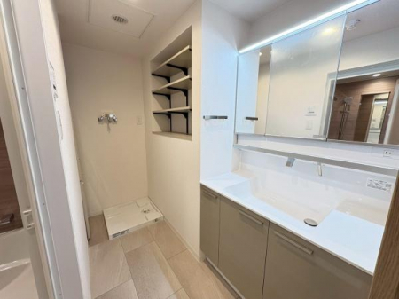 ���ʑ�E���ʏ��@���[�X�y�[�X�����̐��ʏ�