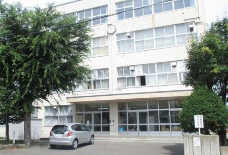 ���ӊ��@-