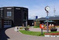 ���ӊ��@-