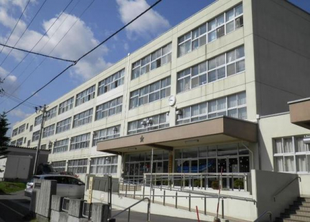 ���ӊ��@-