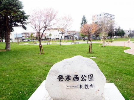 ���ӊ��@-