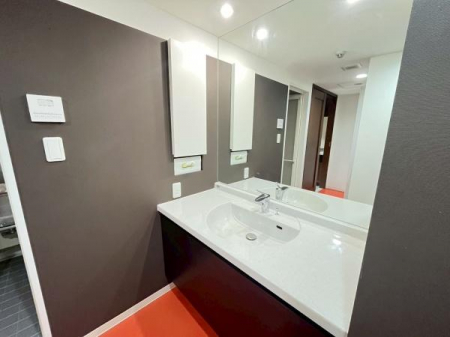 ���ʑ�E���ʏ��@���t���Ŗ��邭�A�L���ɂ�Ƃ�̂�����ʒE�ߎ��B���[�͂̂�����ʉ��ϑ�ŁA�����̐g�x�x�����K�ł��B