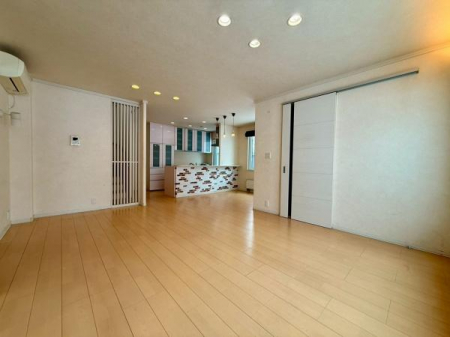 ���r���O�@-