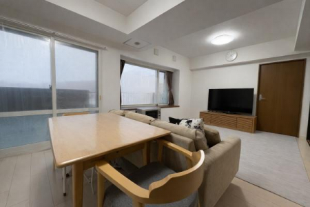 ���r���O�@�H��e�[�u�����]�T�������Ĕz�u�\�ȍL���ł�