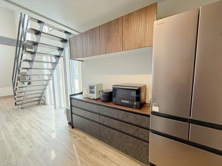 �L�b�`���@�w�ʎ��[�Ŏ��[�͂�����L�b�`���B