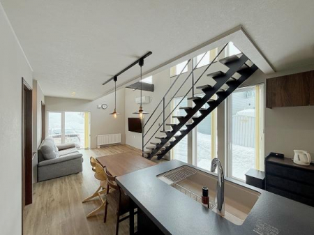 ���r���O�@�J���I�Ȑ����������r���O!�X�P���g���K�i���������ȃ��_����ԁB��J�������玩�R�������Ղ�B�ΖʃL�b�`���ŃR�~���j�P�[�V���������B�E�b�h�t���A�̉����肠��Z�܂��B