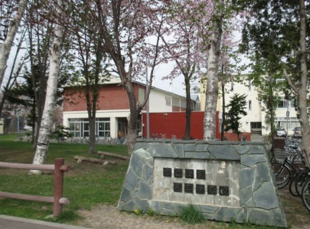 ���ӊ��@-