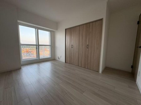 �m���@-