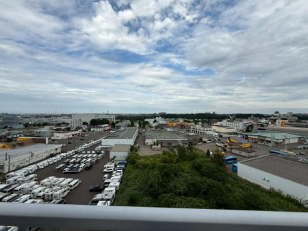 �Z�˂���̒��]�ʐ^�@-