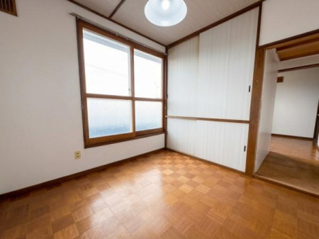 �m���@-