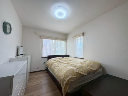 �m���@-