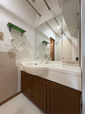 ���ʑ�E���ʏ��@�傫�Ȉ�ʋ����������Ƃ肠�镝�L���ʑ�B�V��ɂ͕֗��Ȏ����������p�C�v���ݒu����J�̓��̐�������S�ł��B