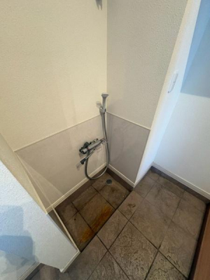 ���ց@-