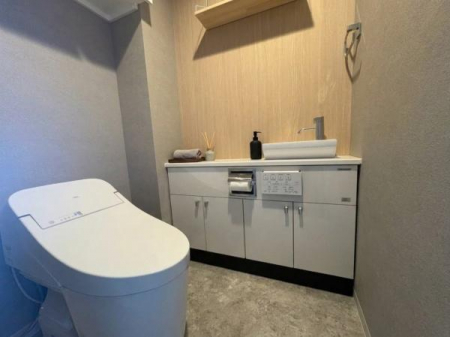 �g�C���@�����ʐ^����Ƌ�E�ƍ������������ACG �ŉƋ�E������z�u�����z�[���X�e�[�W���O�C���[�W�ł��B����
�Ƃ͈قȂ�A�Ƌ�͉��i�Ɋ܂܂�܂���B